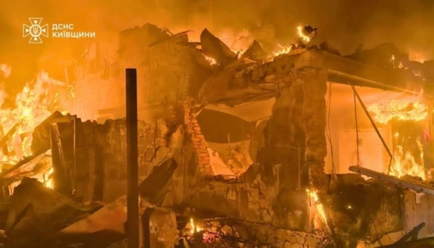 Наслідки удару в Броварському районі Київської області: пошкоджені приватний житловий будинок, господарські споруди та