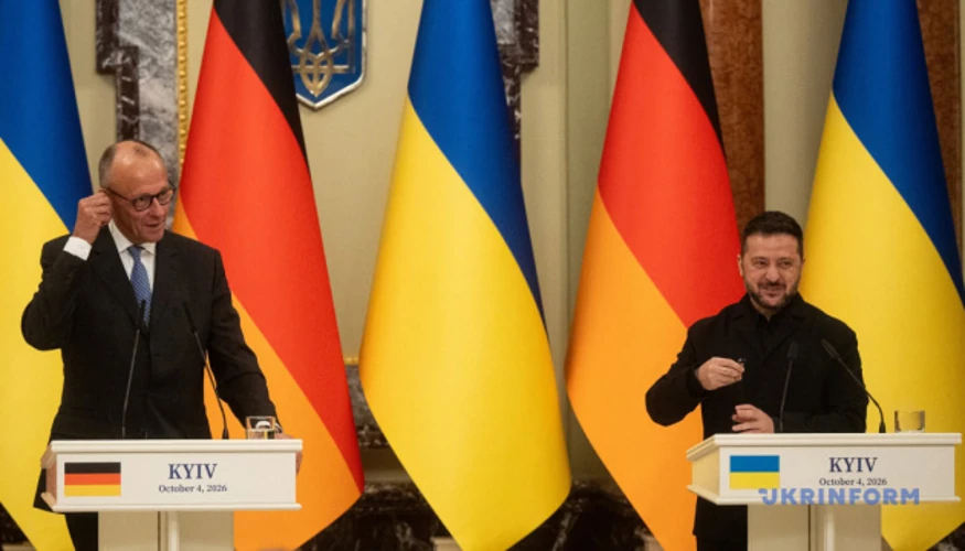 Зеленський і Мерц під час спільного брифінгу в Києві 4 жовтня 2026 року